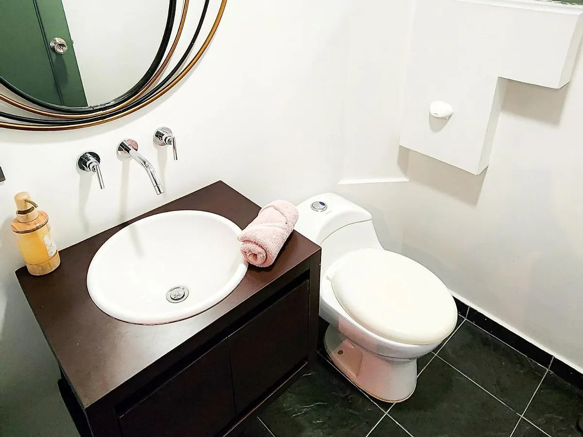 بيت للعطل فيلا Manila House With Jacuzzi ميديلين كولومبيا